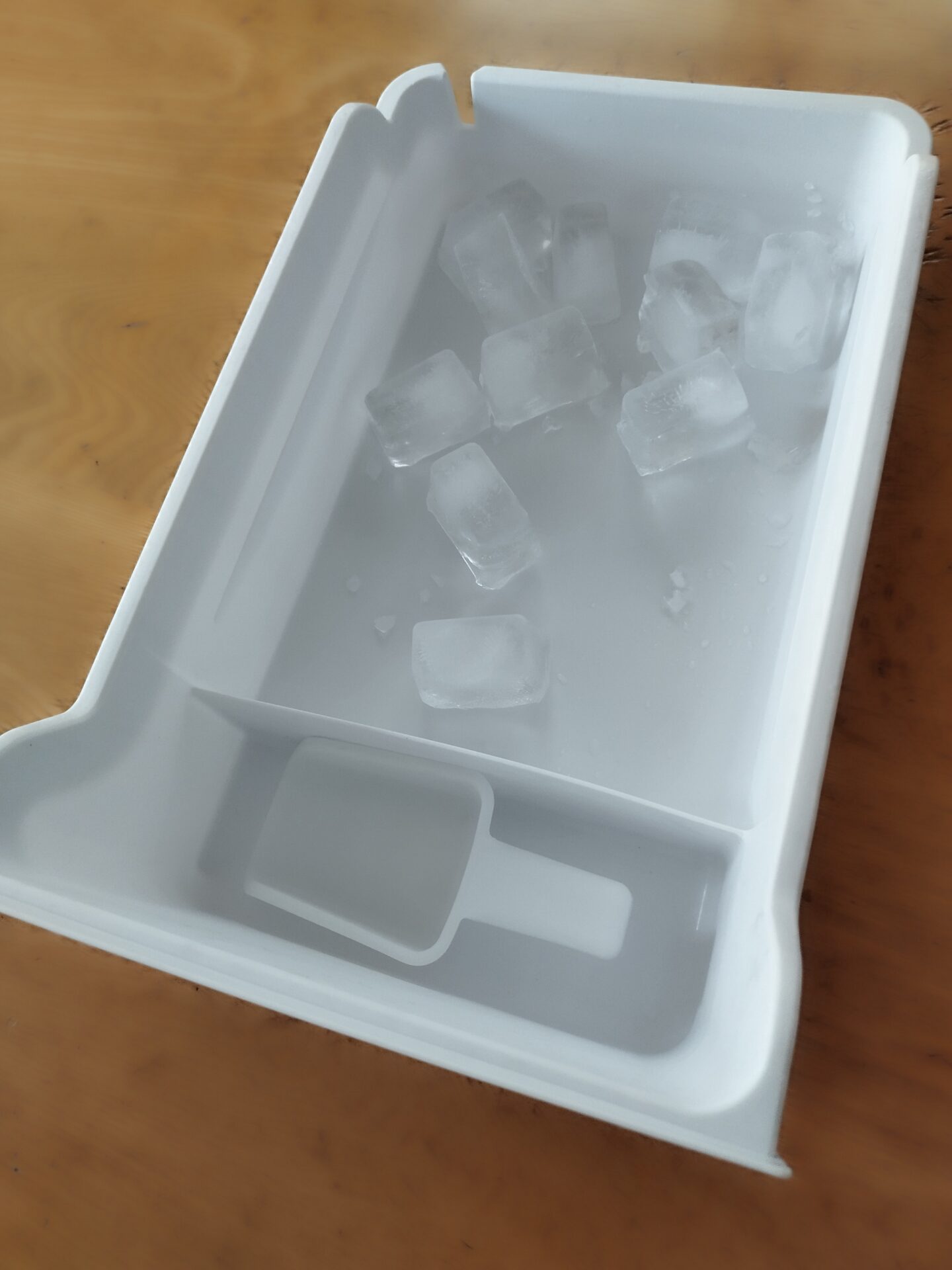 自動製氷機能を使わずに夏を過ごしてみた » ハナサカライフ